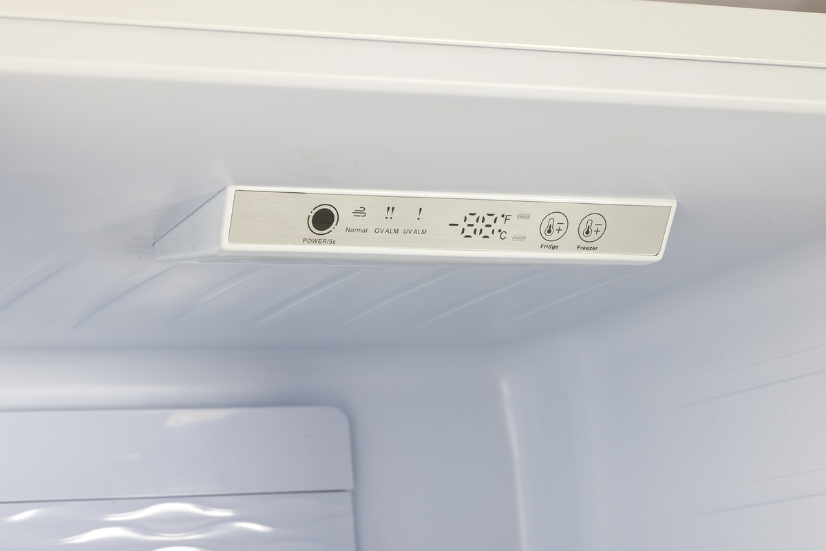 Off-Grid 24-inch 11.7 cu. ft. 325L Solar DC Bottom Freezer Refrigerator in White