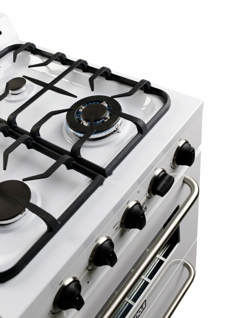 Unique Classic 24' White Off Grid Propane Range