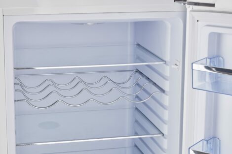 Classic Retro 21.6 in. 7 cu. ft. Retro Bottom Freezer Refrigerator in Marshmallow White, ENERGY STAR