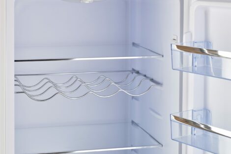 Unique 275Litre White110VAC Refrigerator/Freezer