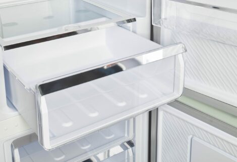 Classic Retro 23.6 in 11.7 cu. ft. Frost Free Retro Bottom Freezer Refrigerator in Summer Mint Green, ENERGY STAR