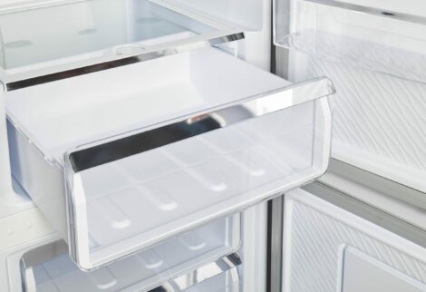 Réfrigérateur électrique à congélateur dans le bas de 12 pi³ - Blanc guimauve