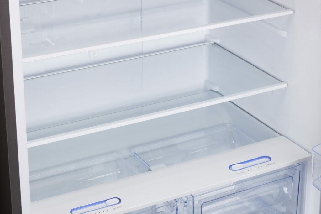 Réfrigérateur au propane unique de 19 pi³ noir minuit avec dispositif d'alarme CO