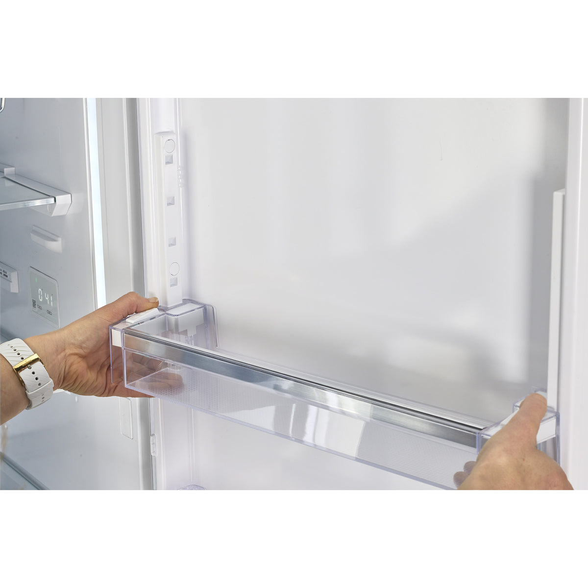 Réfrigérateur à congélateur inférieur sans givre ENERGY STAR Classic Rétro, 24 po, 11,7 pi3, blanc