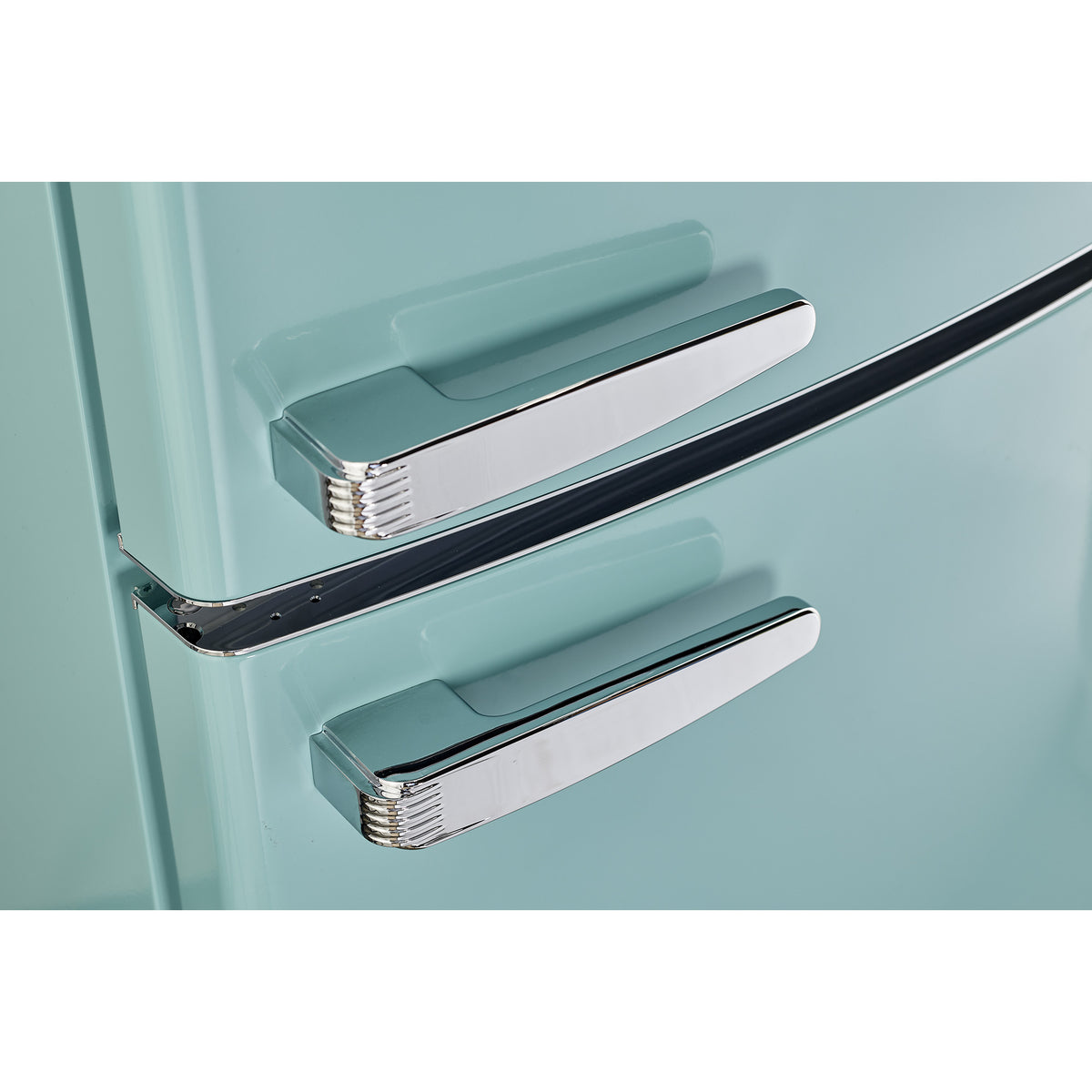 Réfrigérateur à congélateur inférieur sans givre ENERGY STAR Classic Rétro, 24 po, 11,7 pi3, turquoise