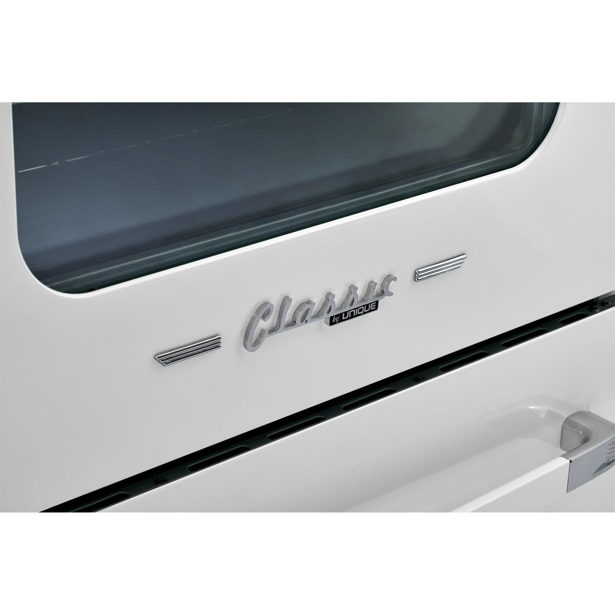 Unique 30' Classic Retro Induction Range Marshmallow White