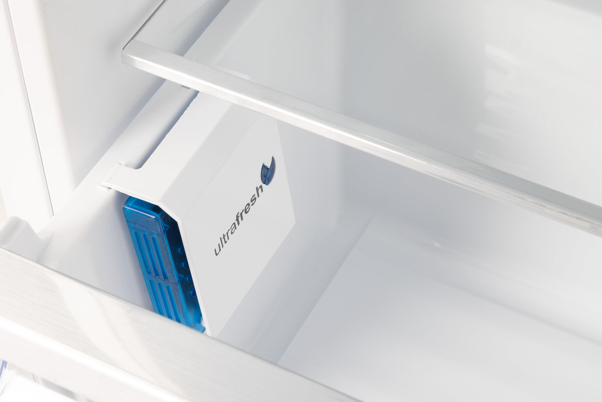 Classic Retro 7.5 cu.ft. Top Mount Refrigerator in Ocean Mist Turquoise